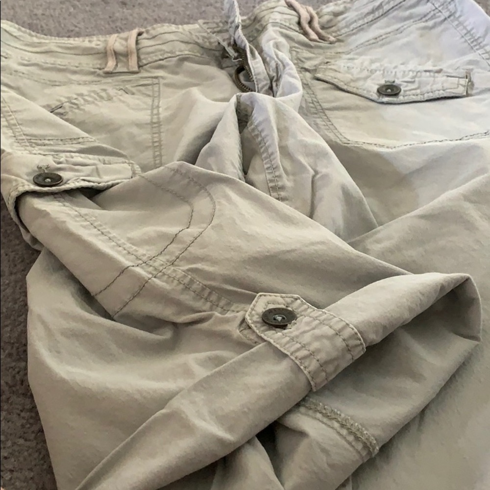 DKNY Capris - Picture 3 of 5